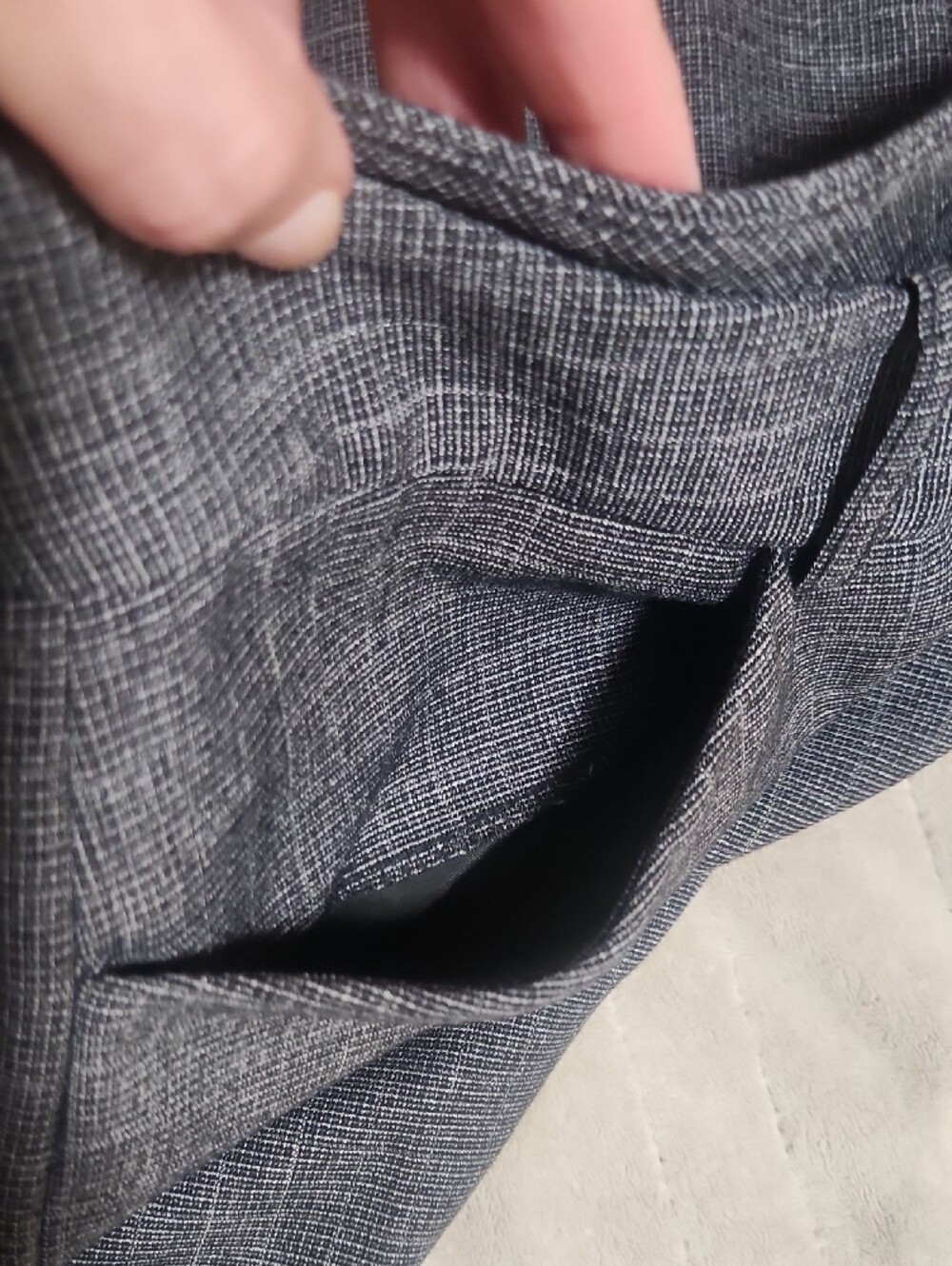 Women’s Gray Two-Piece Pants Suit, EUC, 12, Tahari - Picture 14 of 14